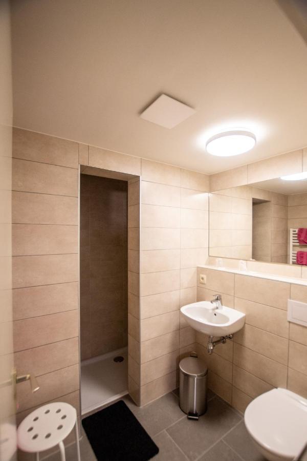 Poupehan Auberge Le Vieux Moulin מראה חיצוני תמונה