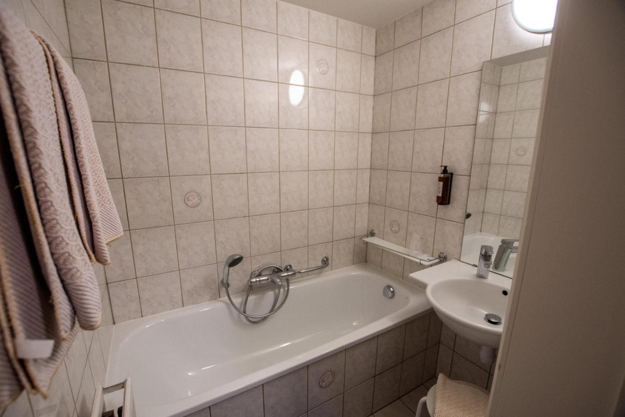Poupehan Auberge Le Vieux Moulin מראה חיצוני תמונה