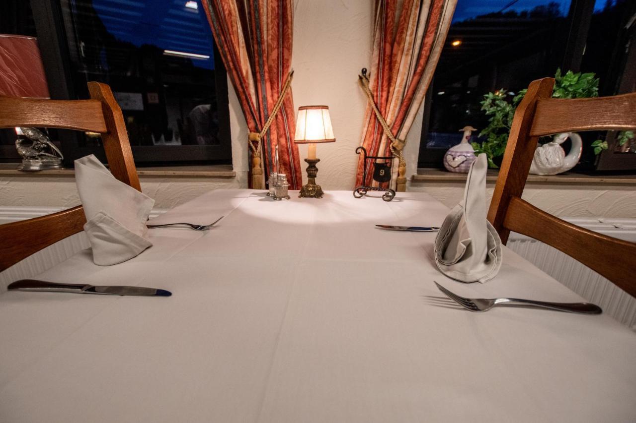 Poupehan Auberge Le Vieux Moulin מראה חיצוני תמונה