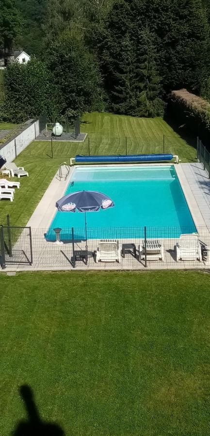 Poupehan Auberge Le Vieux Moulin מראה חיצוני תמונה