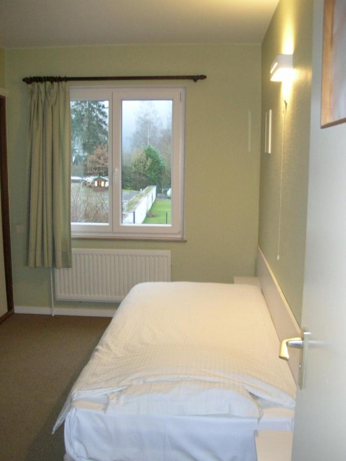 Poupehan Auberge Le Vieux Moulin מראה חיצוני תמונה
