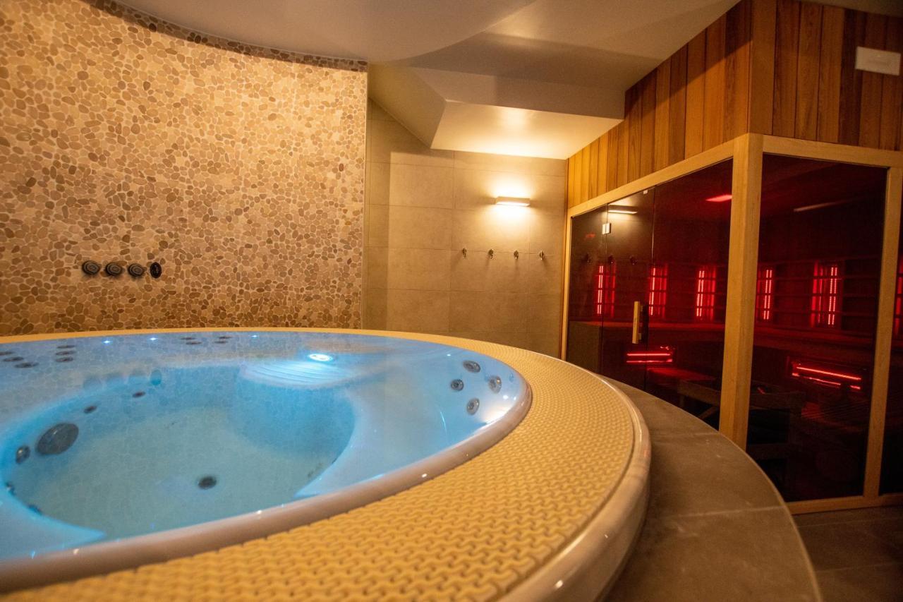 Poupehan Auberge Le Vieux Moulin מראה חיצוני תמונה