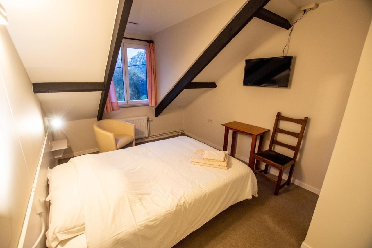 Poupehan Auberge Le Vieux Moulin מראה חיצוני תמונה