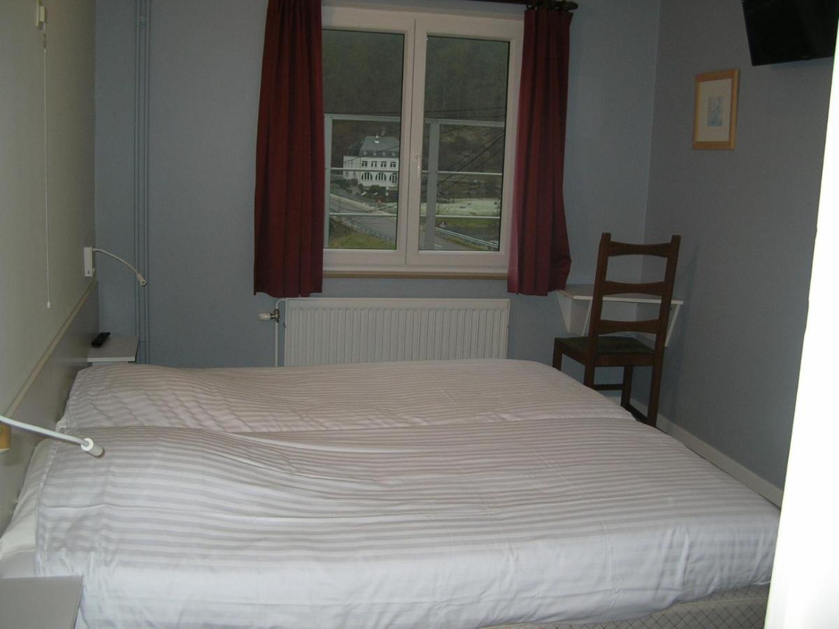 Poupehan Auberge Le Vieux Moulin מראה חיצוני תמונה